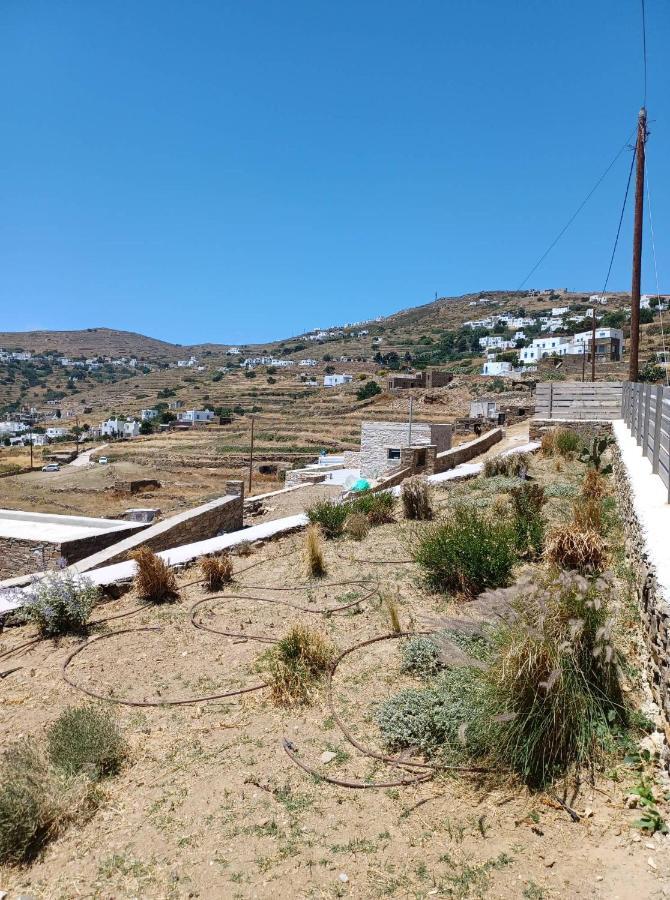 Villav * Triandáros