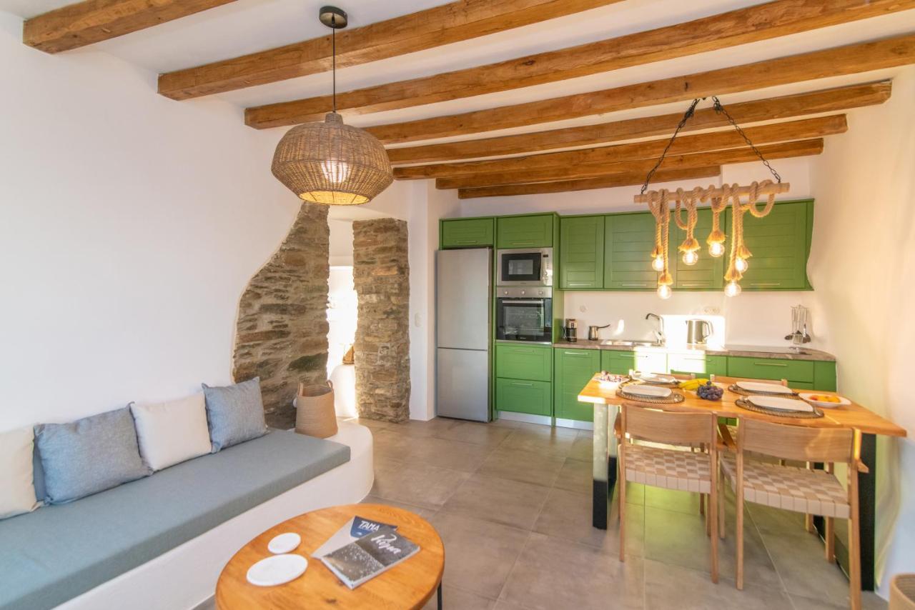 Villav Villa *